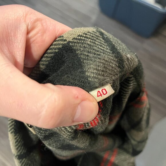 Vintage 60s 70s Woolrich Men's green and red plaid wool Flannel Jacket 40 M - Picture 5 of 5